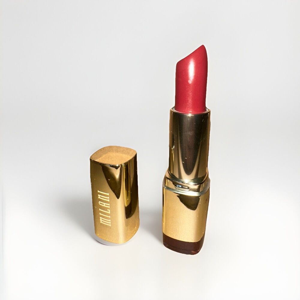 Milani Color Statement Lipstick 24 BLACK CHERRY, vampy goth lip